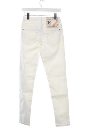 Damen Jeans Esmara, Größe XS, Farbe Weiß, Preis 23,33 €