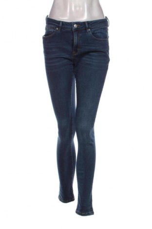 Damskie jeansy Esprit, Rozmiar M, Kolor Niebieski, Cena 134,99 zł