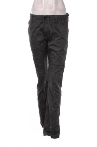 Dámské džíny  Guess, Velikost M, Barva Šedá, Cena  1 229,00 Kč