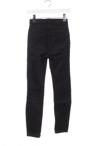 Damskie jeansy H&M, Rozmiar XS, Kolor Czarny, Cena 69,68 zł