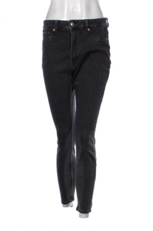 Damskie jeansy H&M Divided, Rozmiar L, Kolor Szary, Cena 68,93 zł