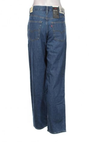 Дамски дънки Levi's, Размер M, Цвят Син, Цена 174,99 лв.