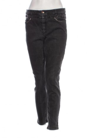 Dámske džínsy  Marc Cain Sports, Veľkosť L, Farba Čierna, Cena  72,35 €
