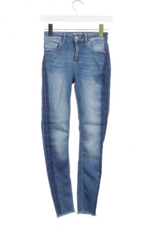 Blugi de femei ONLY, Mărime XS, Culoare Albastru, Preț 86,01 Lei