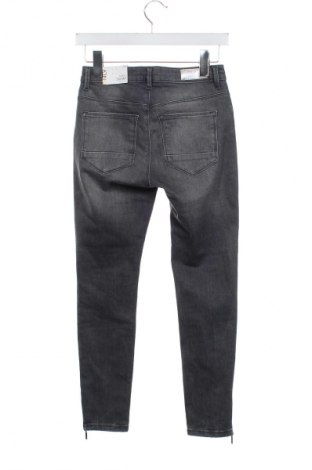 Damen Jeans ONLY, Größe S, Farbe Grau, Preis 53,99 €