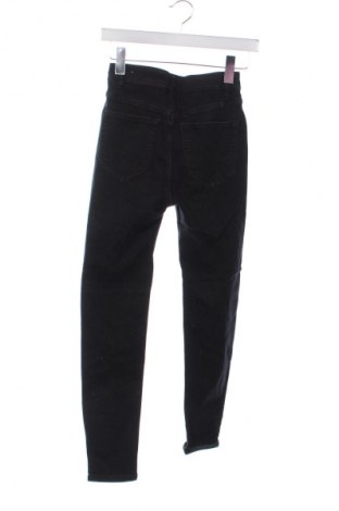 Női farmernadrág Pull&Bear, Méret XS, Szín Fekete, Ár 7 879 Ft