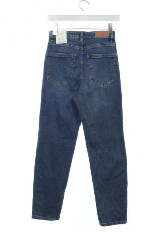 Blugi de femei Pull&Bear, Mărime XS, Culoare Albastru, Preț 150,99 Lei