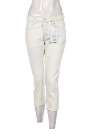 Dámske džínsy  Pull&Bear, Veľkosť S, Farba Biela, Cena  26,95 €