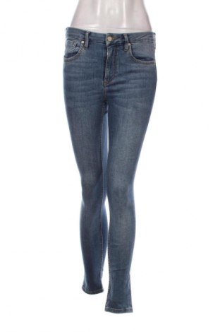 Damskie jeansy Reiko, Rozmiar M, Kolor Niebieski, Cena 248,99 zł
