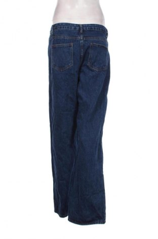 Damskie jeansy SHEIN, Rozmiar M, Kolor Niebieski, Cena 43,99 zł