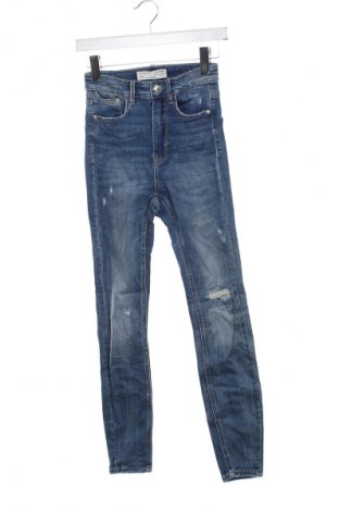 Blugi de femei Stradivarius, Mărime XS, Culoare Albastru, Preț 94,99 Lei