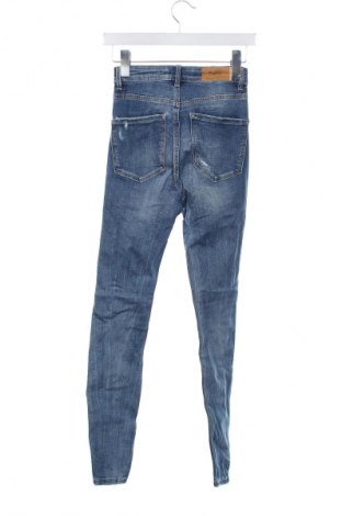 Blugi de femei Stradivarius, Mărime XS, Culoare Albastru, Preț 94,99 Lei