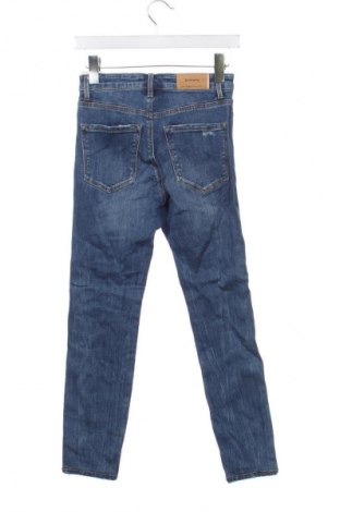 Dámske džínsy  Stradivarius, Veľkosť XS, Farba Modrá, Cena  16,95 €