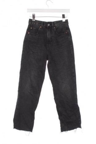 Női farmernadrág Stradivarius, Méret XS, Szín Fekete, Ár 7 879 Ft