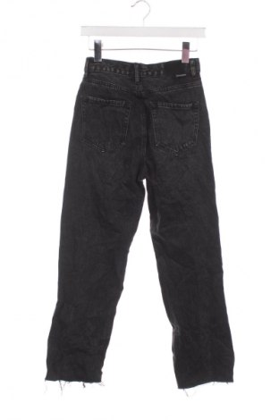 Női farmernadrág Stradivarius, Méret XS, Szín Fekete, Ár 7 879 Ft
