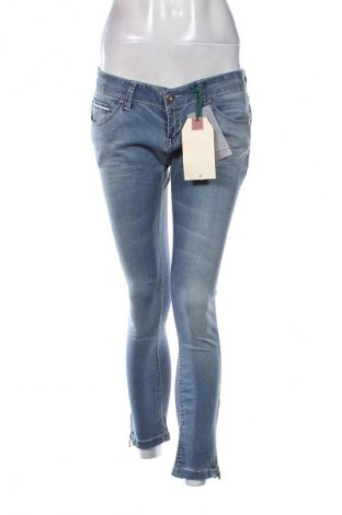 Damskie jeansy Stradivarius, Rozmiar XL, Kolor Niebieski, Cena 107,44 zł