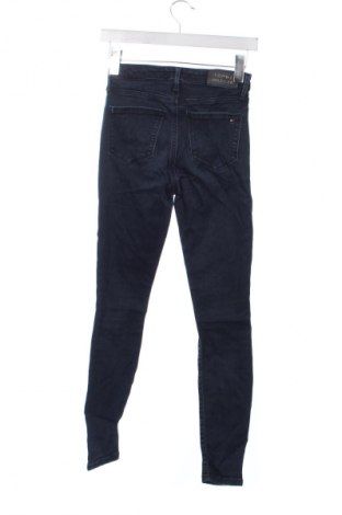 Damskie jeansy Tommy Hilfiger, Rozmiar XS, Kolor Niebieski, Cena 268,99 zł