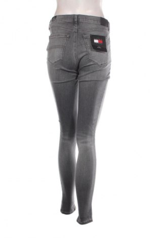 Γυναικείο Τζίν Tommy Jeans, Μέγεθος M, Χρώμα Γκρί, Τιμή 112,99 €