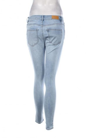 Damskie jeansy Vero Moda, Rozmiar M, Kolor Niebieski, Cena 252,99 zł