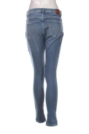 Дамски дънки Wrangler, Размер L, Цвят Син, Цена 174,99 лв.
