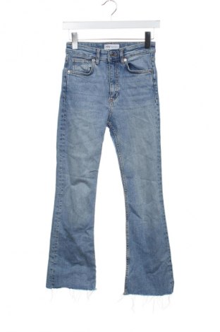 Blugi de femei Zara, Mărime XS, Culoare Albastru, Preț 88,99 Lei