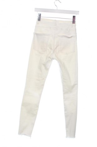 Damen Jeans Zara, Größe S, Farbe Weiß, Preis € 13,81