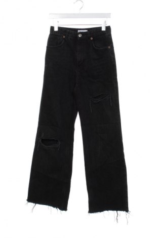 Дамски дънки Zara, Размер XS, Цвят Черен, Цена 27,99 лв.