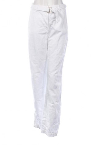 Damen Jeans Zara, Größe S, Farbe Weiß, Preis € 15,95