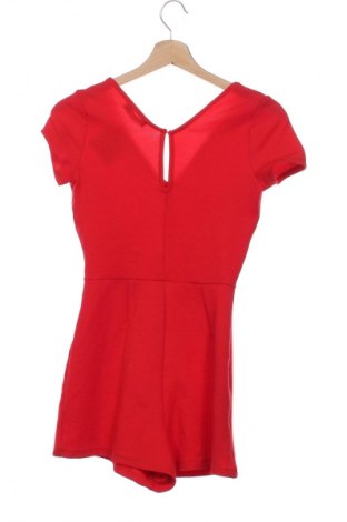 Damski krótki kombinezon Bershka, Rozmiar XS, Kolor Czerwony, Cena 127,99 zł