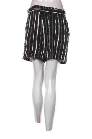 Damen Shorts Amisu, Größe XL, Farbe Mehrfarbig, Preis 13,99 €