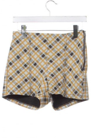 Damen Shorts Bershka, Größe M, Farbe Mehrfarbig, Preis 9,62 €