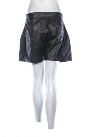 Damen Shorts Cigno Nero, Größe M, Farbe Schwarz, Preis € 38,27