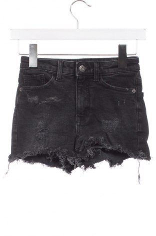 Pantaloni scurți de femei Clockhouse, Mărime XS, Culoare Negru, Preț 48,00 Lei