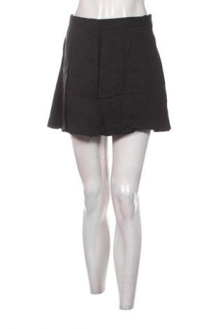 Pantaloni scurți de femei Edited, Mărime S, Culoare Negru, Preț 251,99 Lei