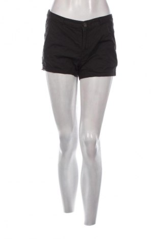 Damskie szorty H&M L.O.G.G., Rozmiar S, Kolor Czarny, Cena 43,68 zł