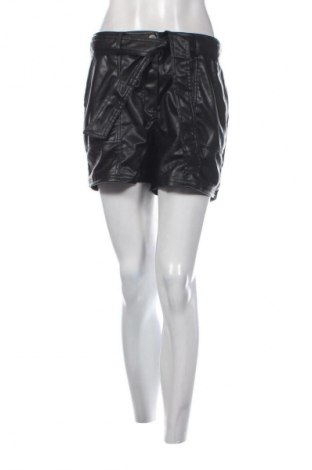 Pantaloni scurți de femei ONLY, Mărime M, Culoare Negru, Preț 150,99 Lei