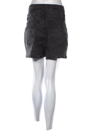 Damen Shorts SHEIN, Größe M, Farbe Schwarz, Preis 9,47 €
