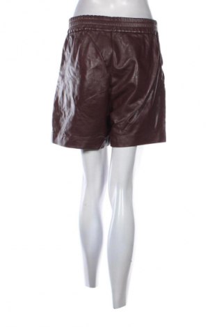 Pantaloni scurți de femei Vero Moda, Mărime M, Culoare Maro, Preț 51,00 Lei