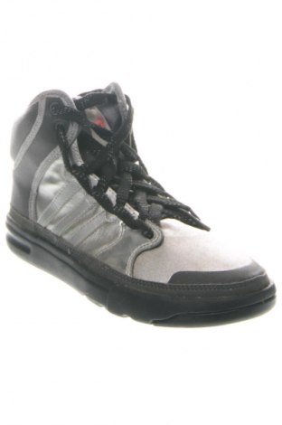 Încălțăminte de damă Adidas, Mărime 37, Culoare Multicolor, Preț 227,00 Lei