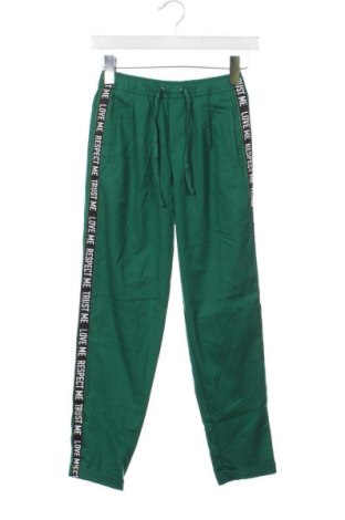 Dámske nohavice Bershka, Veľkosť XS, Farba Zelená, Cena  6,95 €