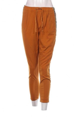 Damskie spodnie Bershka, Rozmiar M, Kolor Pomarańczowy, Cena 95,99 zł