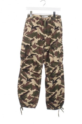 Dámské kalhoty  Bershka, Velikost XS, Barva Vícebarevné, Cena  369,00 Kč