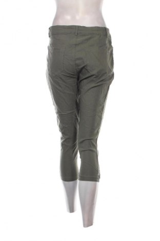 Damenhose Cherry Berry, Größe M, Farbe Grün, Preis 31,99 €