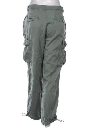 Pantaloni de femei Fishbone, Mărime S, Culoare Verde, Preț 72,74 Lei