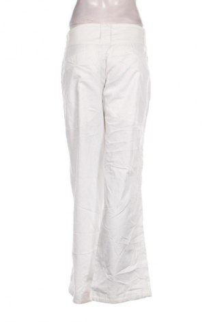 Damenhose Nike, Größe M, Farbe Weiß, Preis 14,99 €