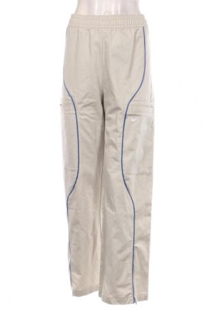 Pantaloni de femei Nike, Mărime M, Culoare Multicolor, Preț 413,99 Lei