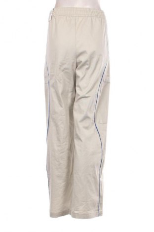 Pantaloni de femei Nike, Mărime M, Culoare Multicolor, Preț 413,99 Lei