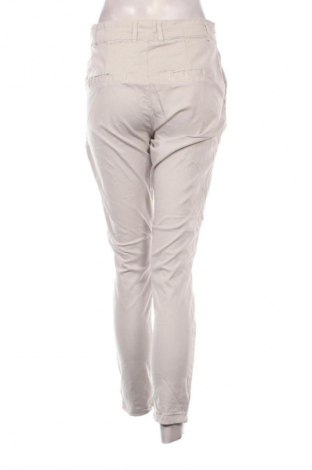 Pantaloni de femei Pinokkio, Mărime M, Culoare Alb, Preț 94,99 Lei