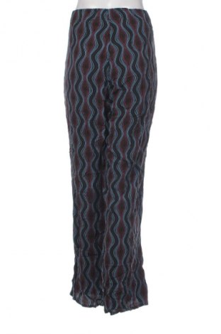 Damskie spodnie Pull&Bear, Rozmiar XL, Kolor Kolorowy, Cena 95,99 zł