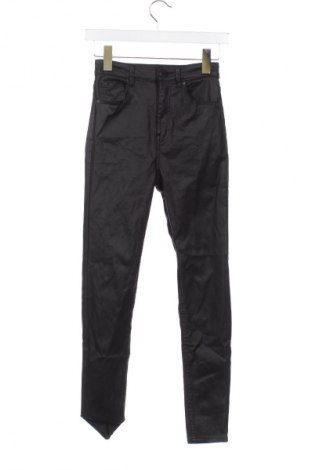 Pantaloni de femei Pull&Bear, Mărime XS, Culoare Negru, Preț 73,36 Lei